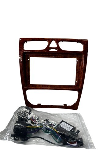Mercedes C Class 2002-2004 Brown 9 Multimedya Çerçevesi (Yüksek kalite)